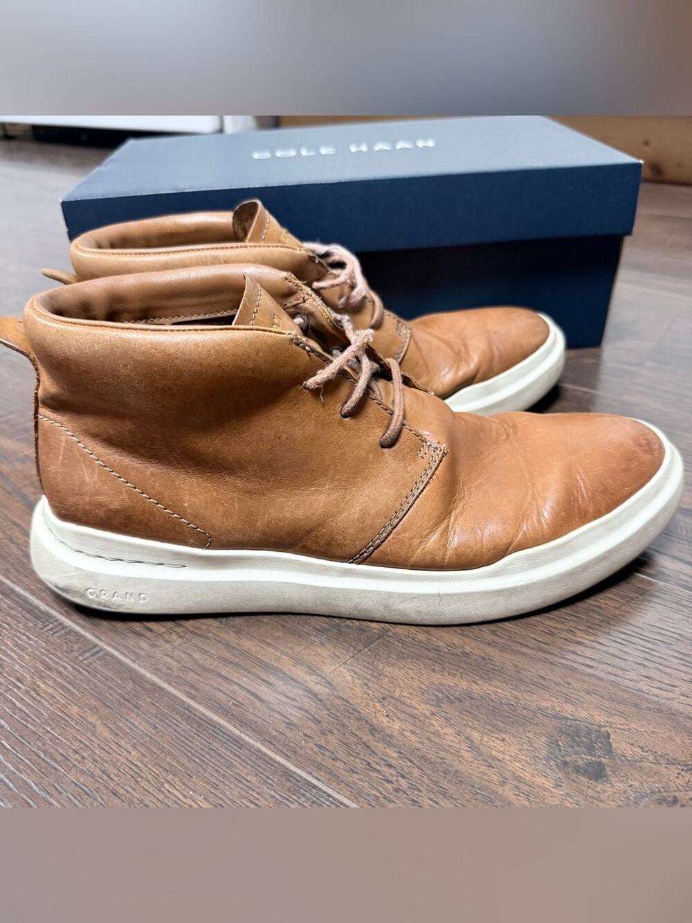 Cole Haan GrandPro Rally Chukka Leather Sneakers British Tan Men’s 8.5M Box